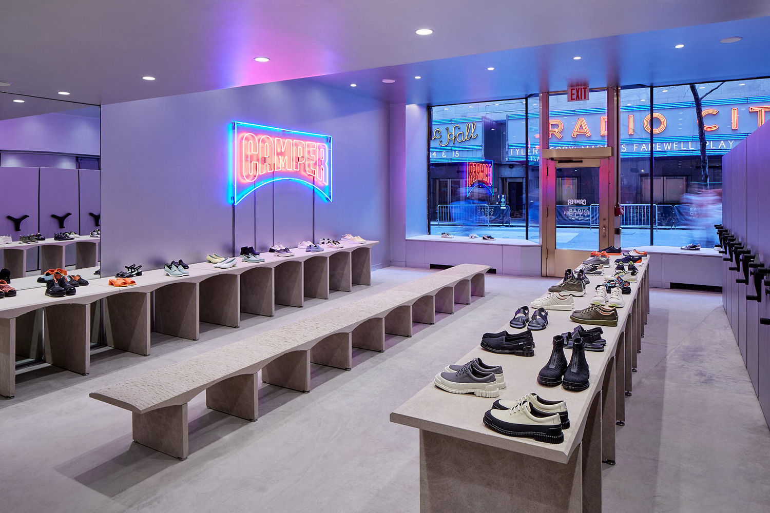 彩色的camper专卖店设计,独特的布局让购物都变得有趣起来!