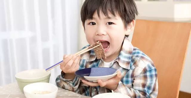 日本小孩每天吃的零食是中国的2倍凭什么全球最健康
