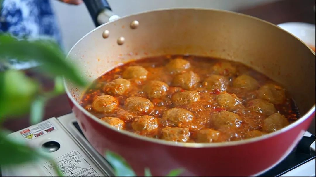 原創川味麻辣水煮牛肉丸,真是米飯終結者呀!做起來一點也不難!