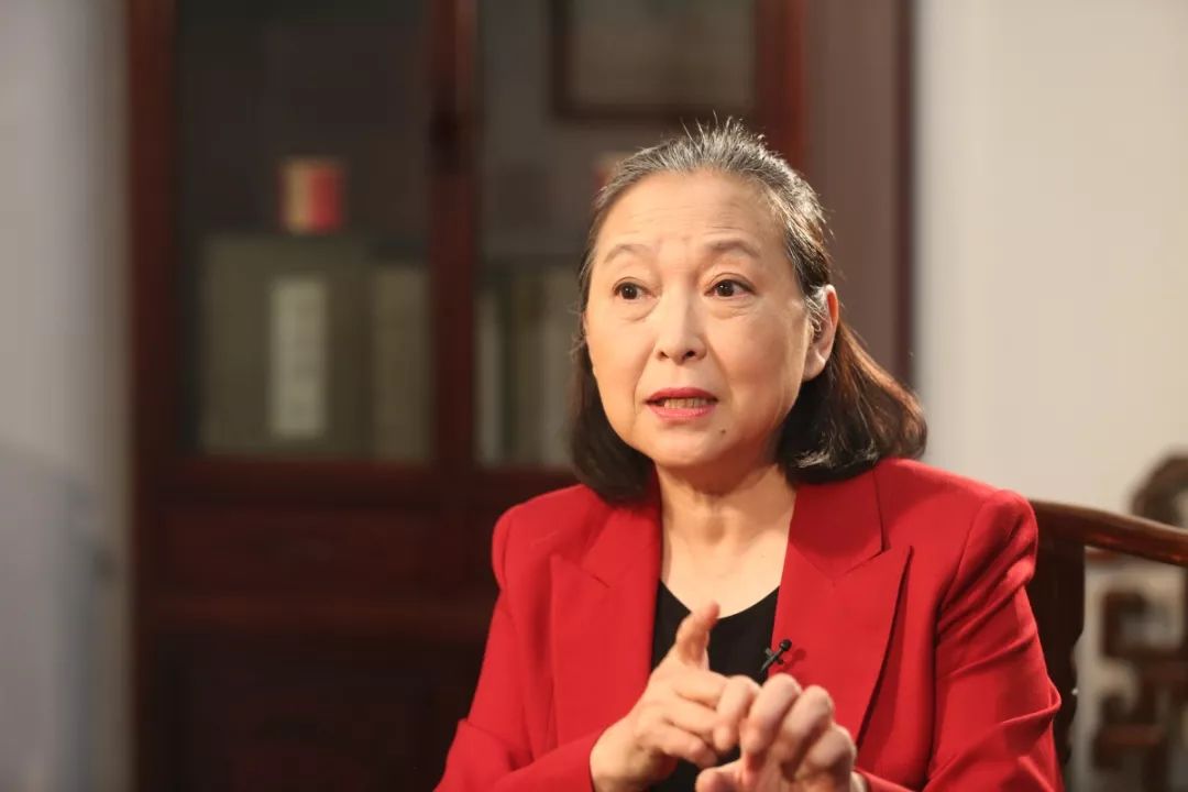 视频全集丨一片芳心在玉壶可凡倾听方芳专访上