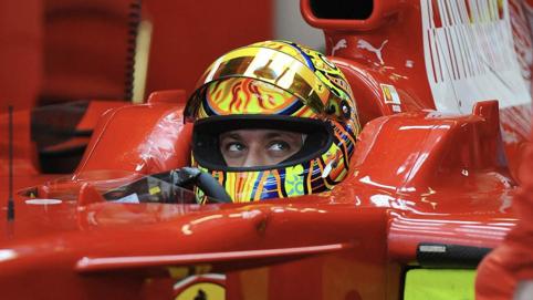 67過去羅西也曾為f1 ferrari車隊進行測試,謠傳秒數與f1職業車手