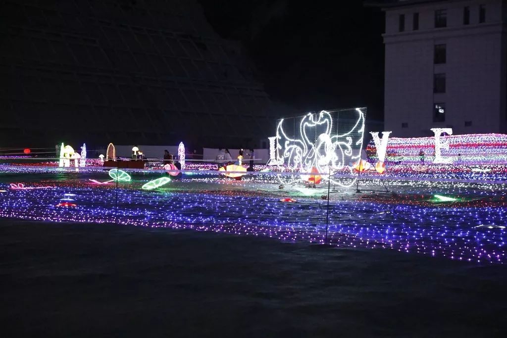 华池梦幻之夏文旅盛宴灯光秀网红直播大pk昨晚掀起高潮