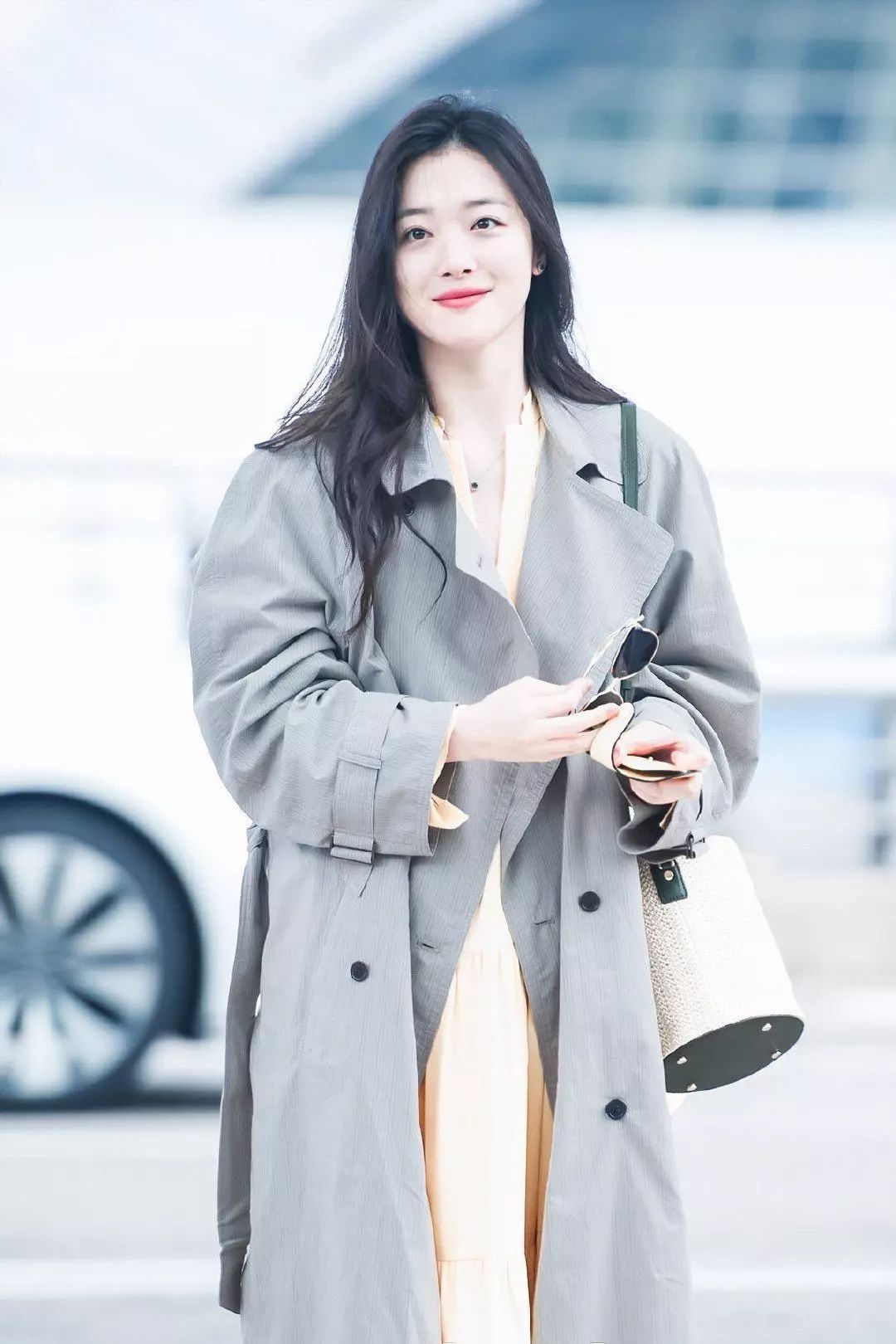 终于要发solo,一起来品品古灵精怪女孩雪莉的日常穿搭吧!