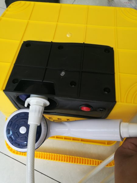 老司机手把手教您diy户外洗澡神器