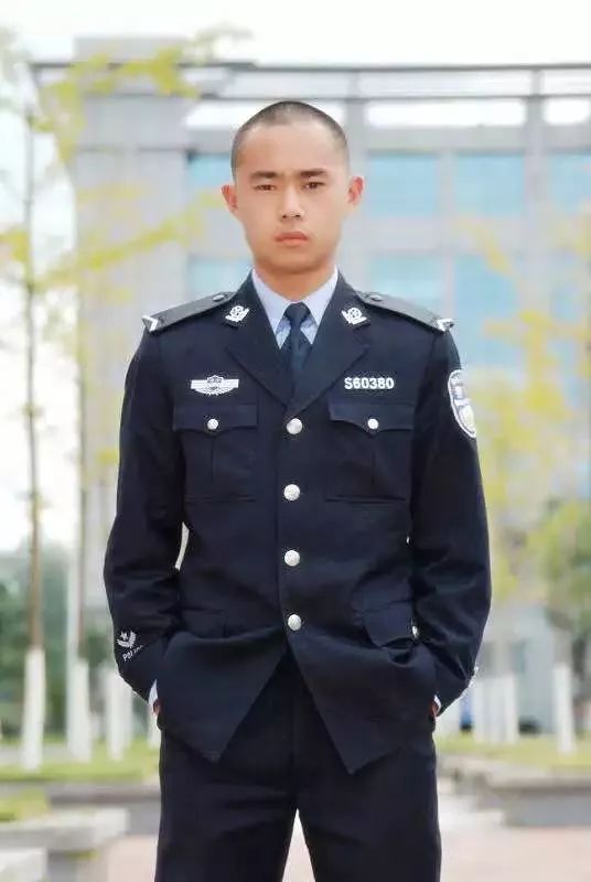 余生有很多可能期待警路上有你