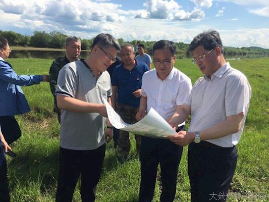 地委书记苏春雨到呼玛县嘎拉河林场检查河长制落实情况