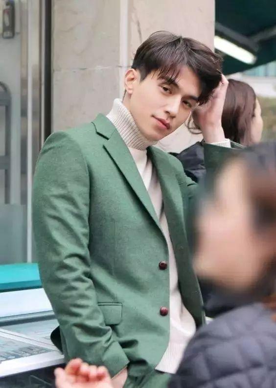 分头骚柔男人的夏季身份证