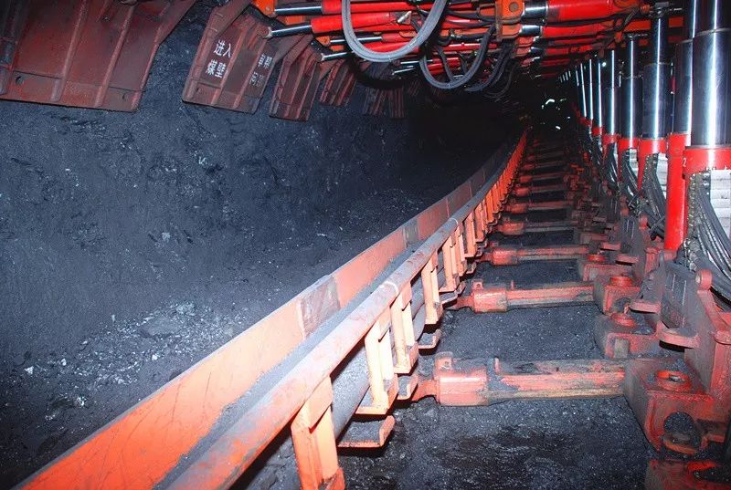 回眸峰峰煤矿70年丨煤矿的变化让我感到自豪