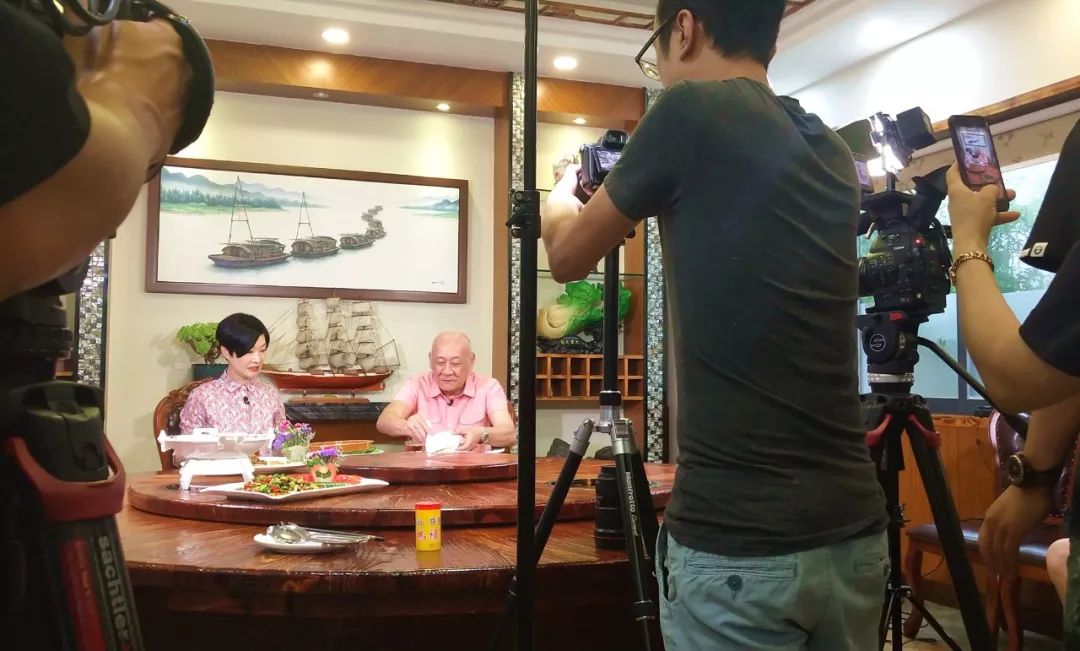 阿爷厨房4开拍鼎爷谭玉瑛再次现身顺德独家花絮戳