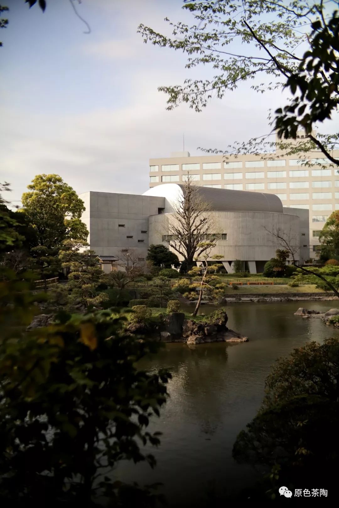 我们选择了位于位於东京旧安田庭园边的刀剑博物馆.