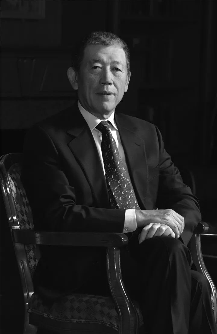 中信集团原董事长王军同志逝世