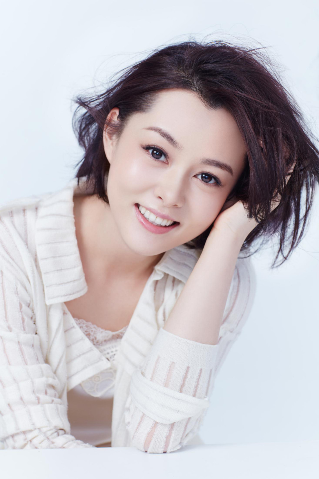 刘一含铁家伙开播精灵鬼马化身江湖女骗子