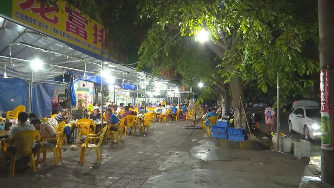 曝光台:我区夜市大排档乱象亟需整治