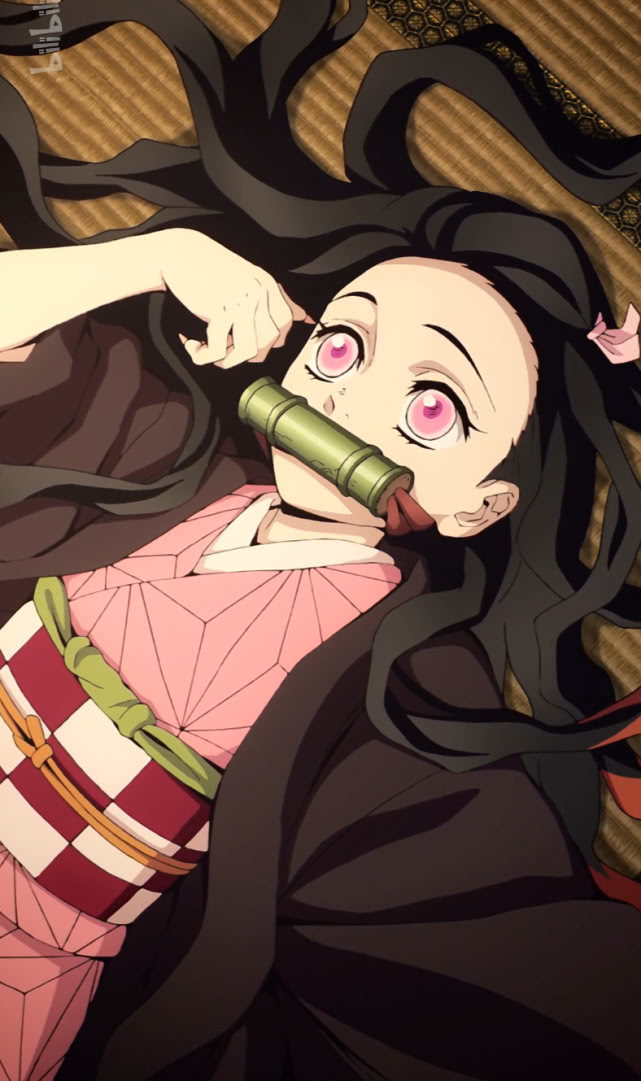 祢豆子在线认亲疯狂摸头遭拒绝网友让我来承受