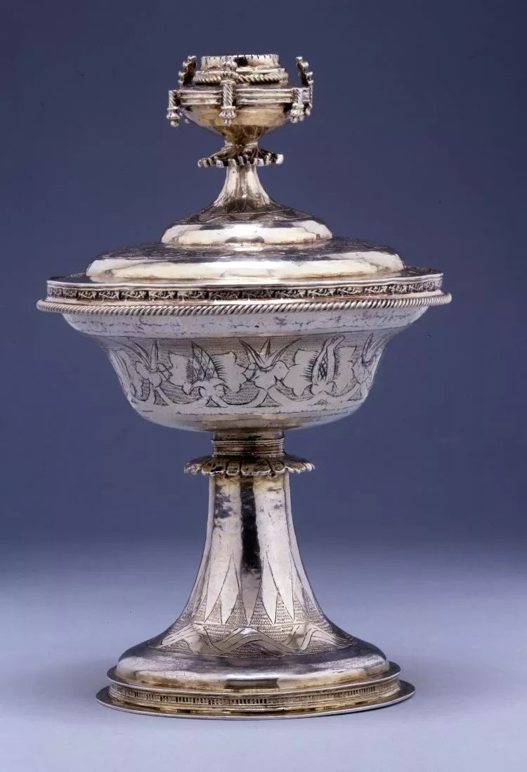 英国贵族们杯子里的秘密