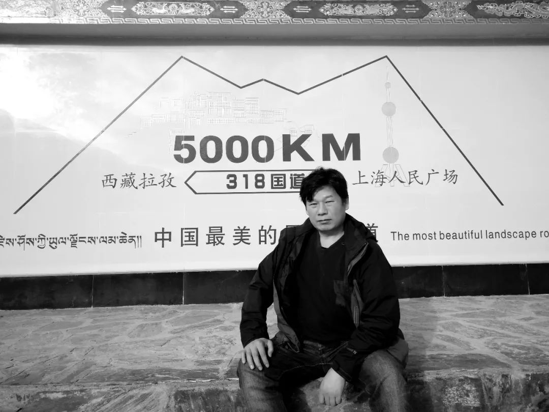 摄影家,设计师川上著名诗人槐树著名诗人黄沙子著名诗人黄光辉著名