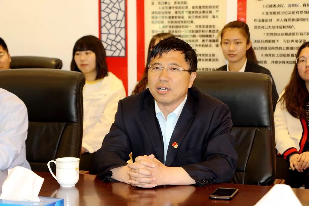 精准扶贫架起友谊桥育英桃花共建师生情记育英密云分校和蔚县桃花镇
