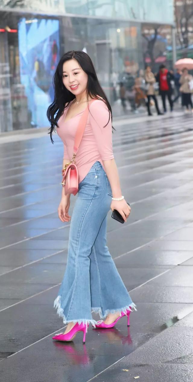 美女街拍爱上微胖小姐姐的粉红芭比套装仙气满满超美的