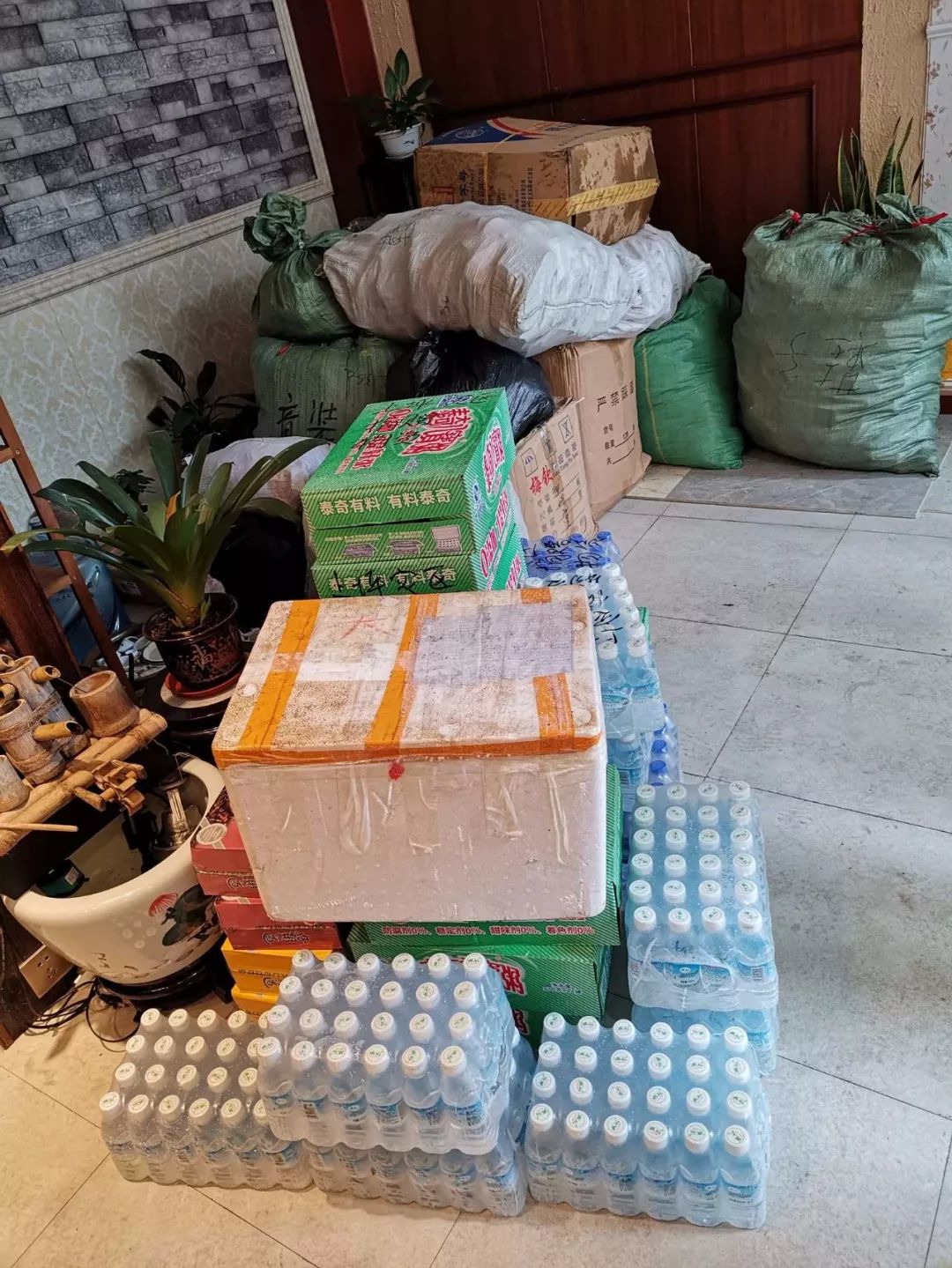 心系连平灾区•抗洪赈灾