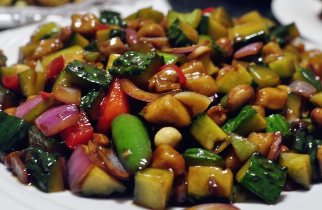 原创初夏一道治疗乡愁的博山炒八宝