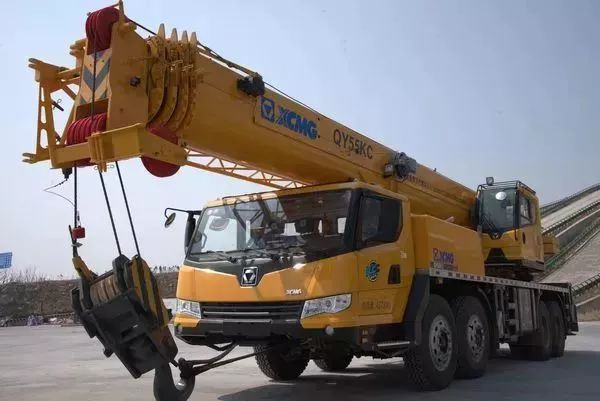 产品55吨网红吊车徐工qy55kc即将上市