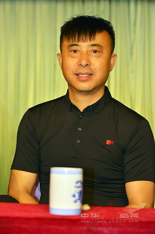 关注成我们中华舞蹈网摄影团队;高月谨丶田英丶赵朝君丶周树人丶