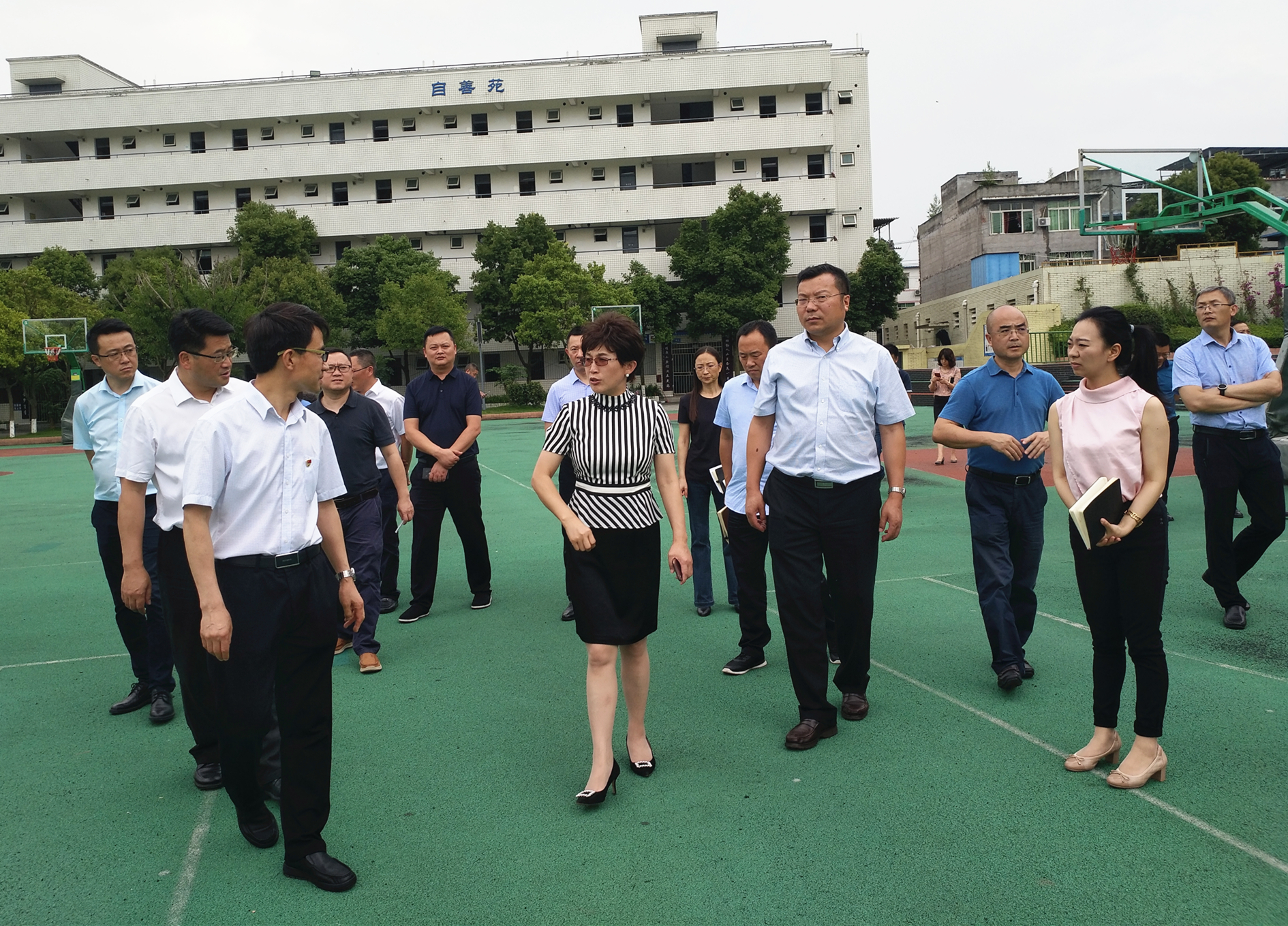 天府新区籍田中学图片