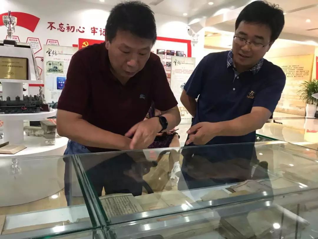 今日关注:张涛指导云锡档案展工作