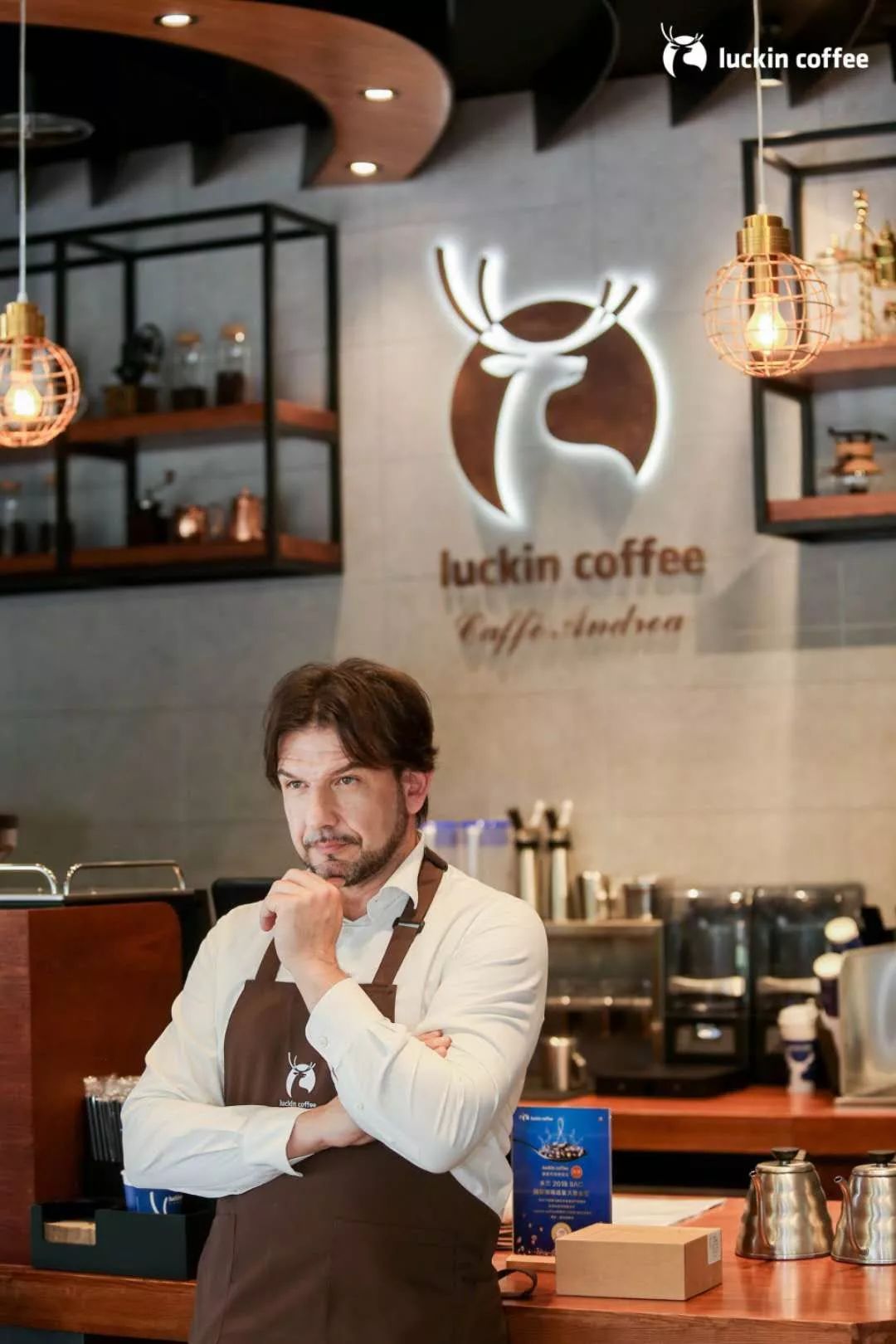 意式咖啡如何融入中国我们在瑞幸andrea主题咖啡馆找到答案