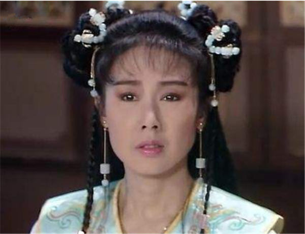 新白娘子传奇:李公甫夫妇教了一个好女儿,碧莲面对诱惑毫不动心