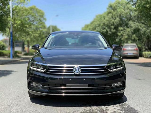 2017年的旗舰版大众迈腾,报价20万为什么还是有人一砍就3万?