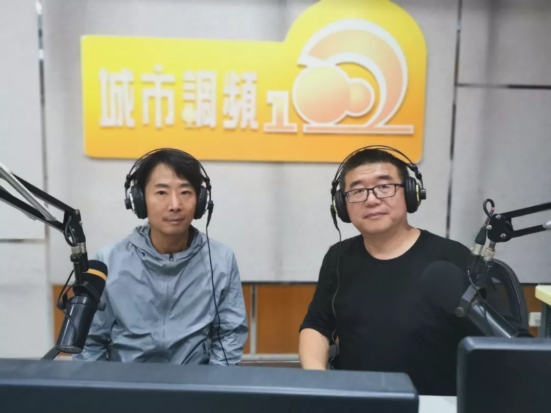 国内资深流行唱法声乐教授潘宝新,做客东阳电台!