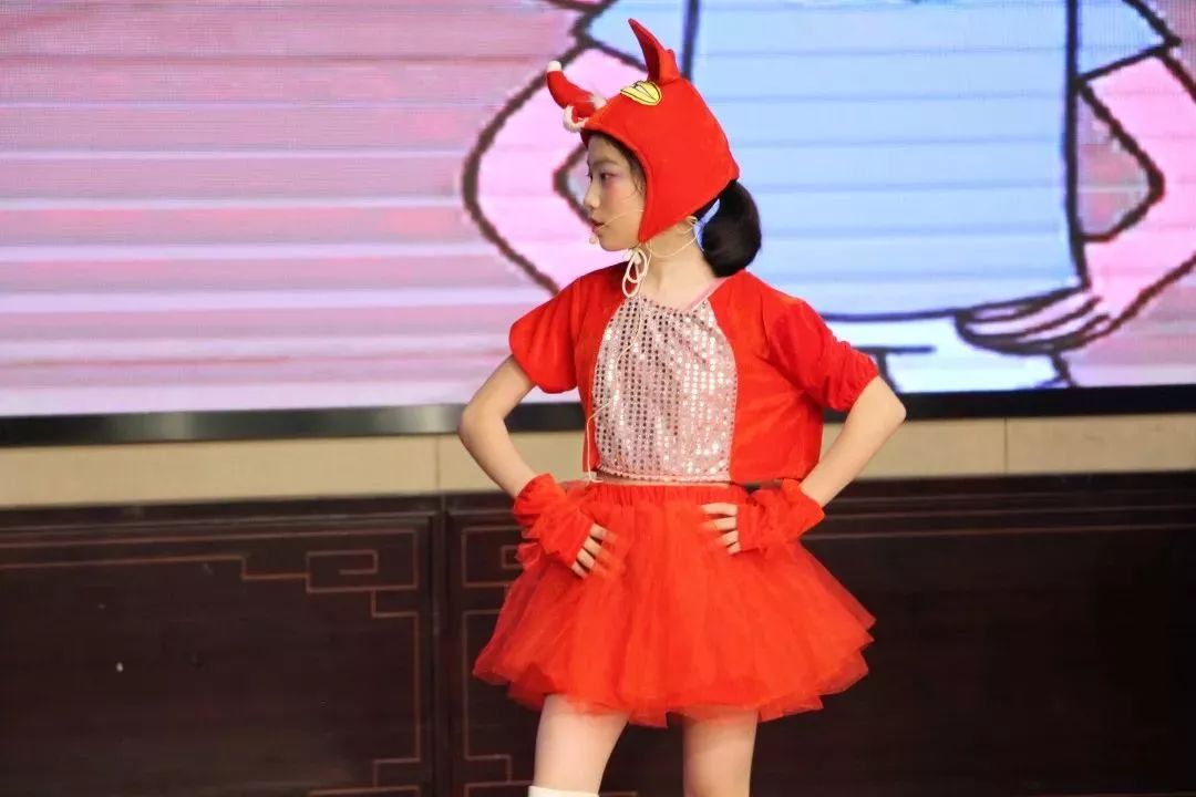 古小雨花区第六届小学英语课本剧大赛在古小完美演绎