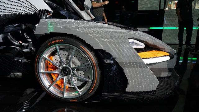 极限竞速地平线4等比例乐高版迈凯伦塞纳跑车