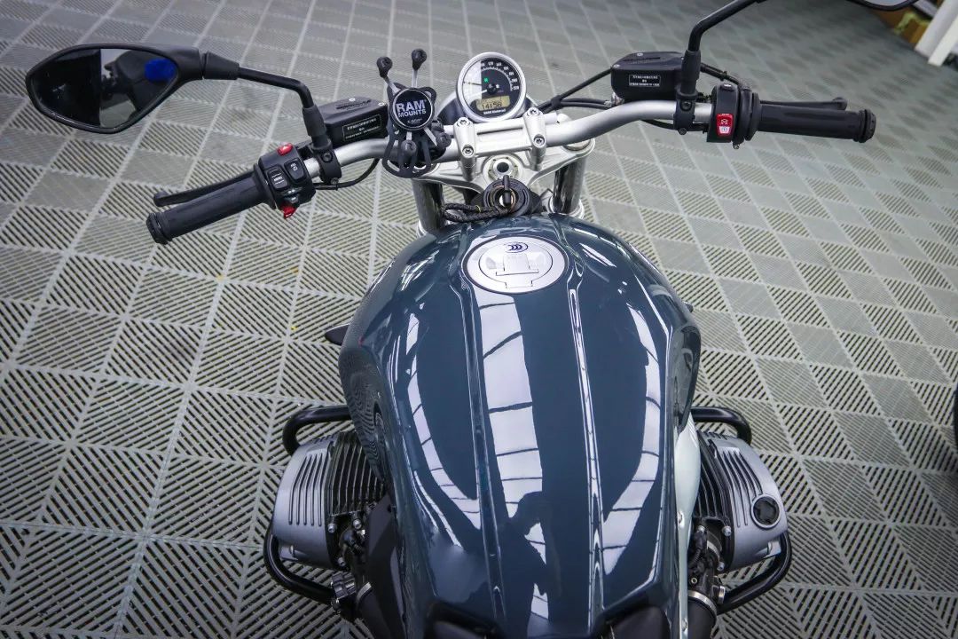 宝马rninetpure复古与时尚兼备的浓郁文化气息