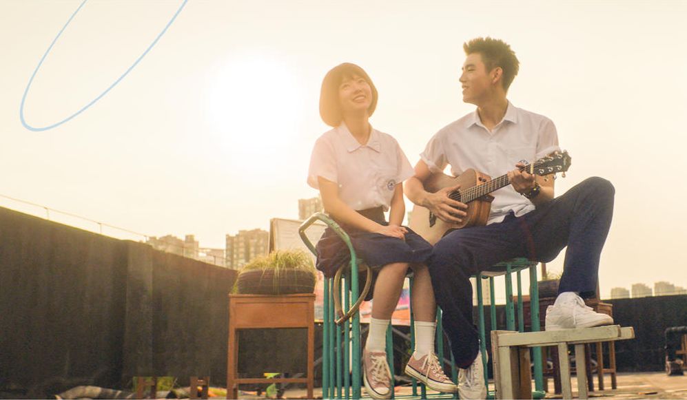 不如一起约场电影吧~_余淮和