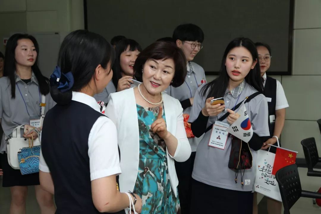 中韩友谊之花常开传统文化之旅启程