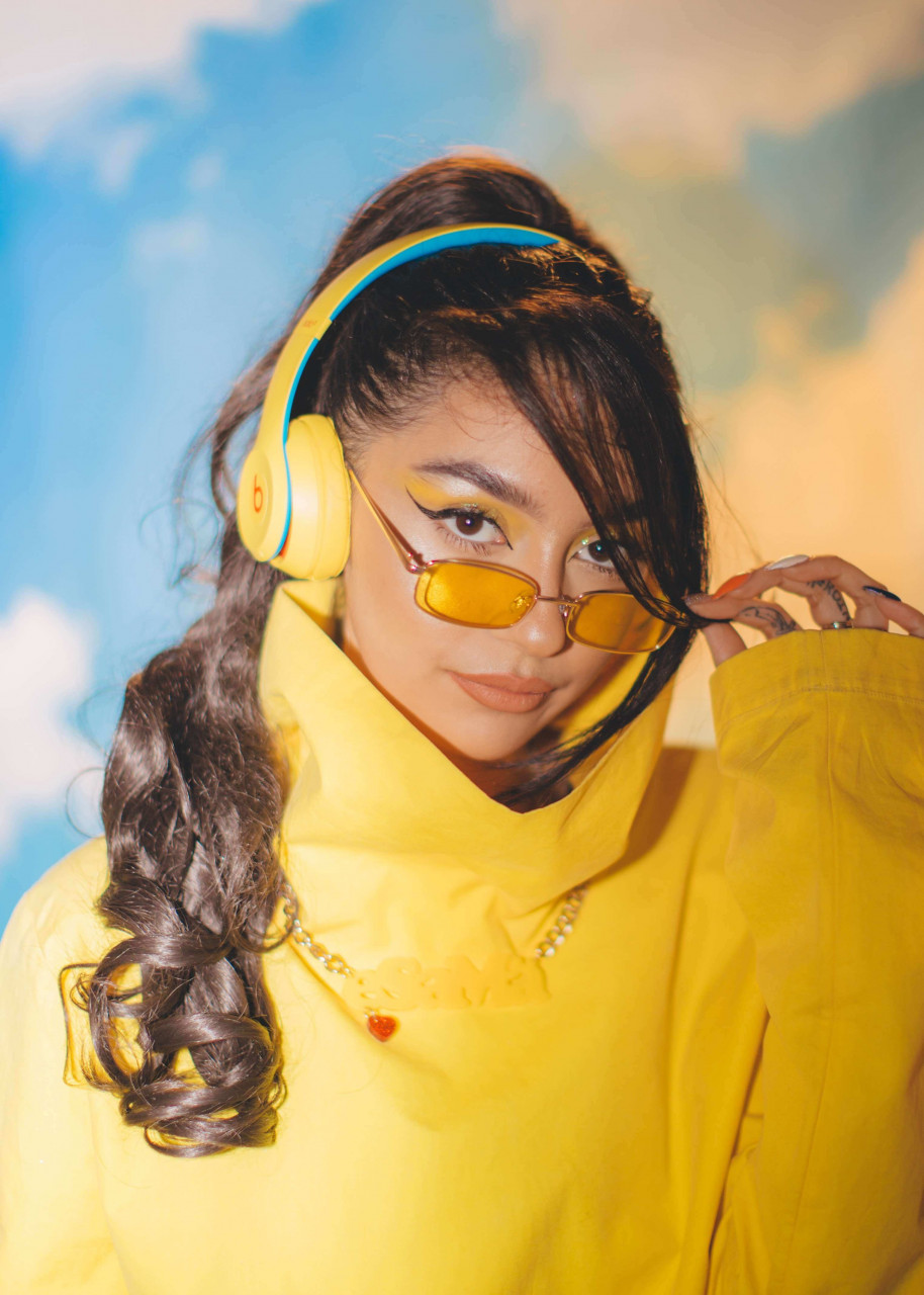 苹果为beatssolo3wireless头戴式耳机带来更多时尚配色