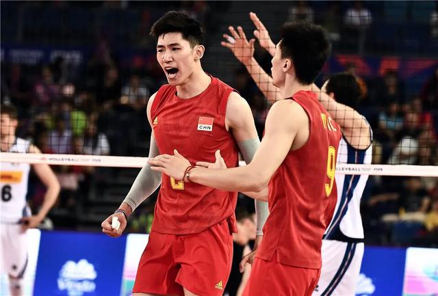 中国男排队长开启留洋之旅5月份刚办婚礼妻子是女排美女二传