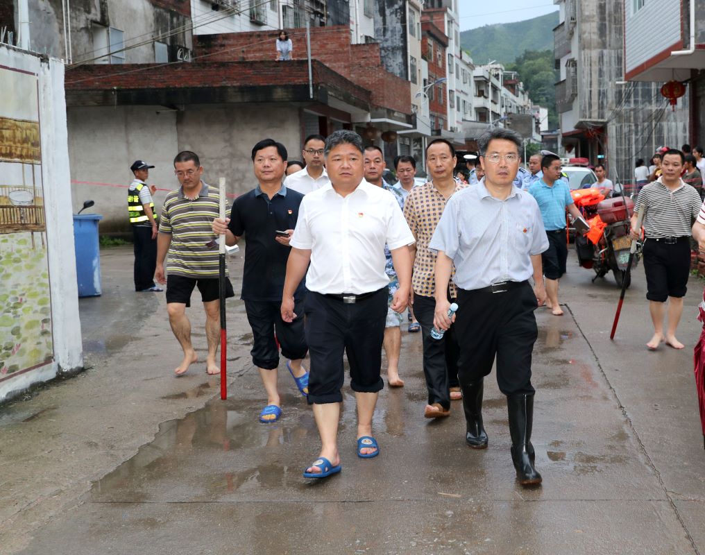 五华遭遇暴雨袭击防汛救灾有序展开_吴晖