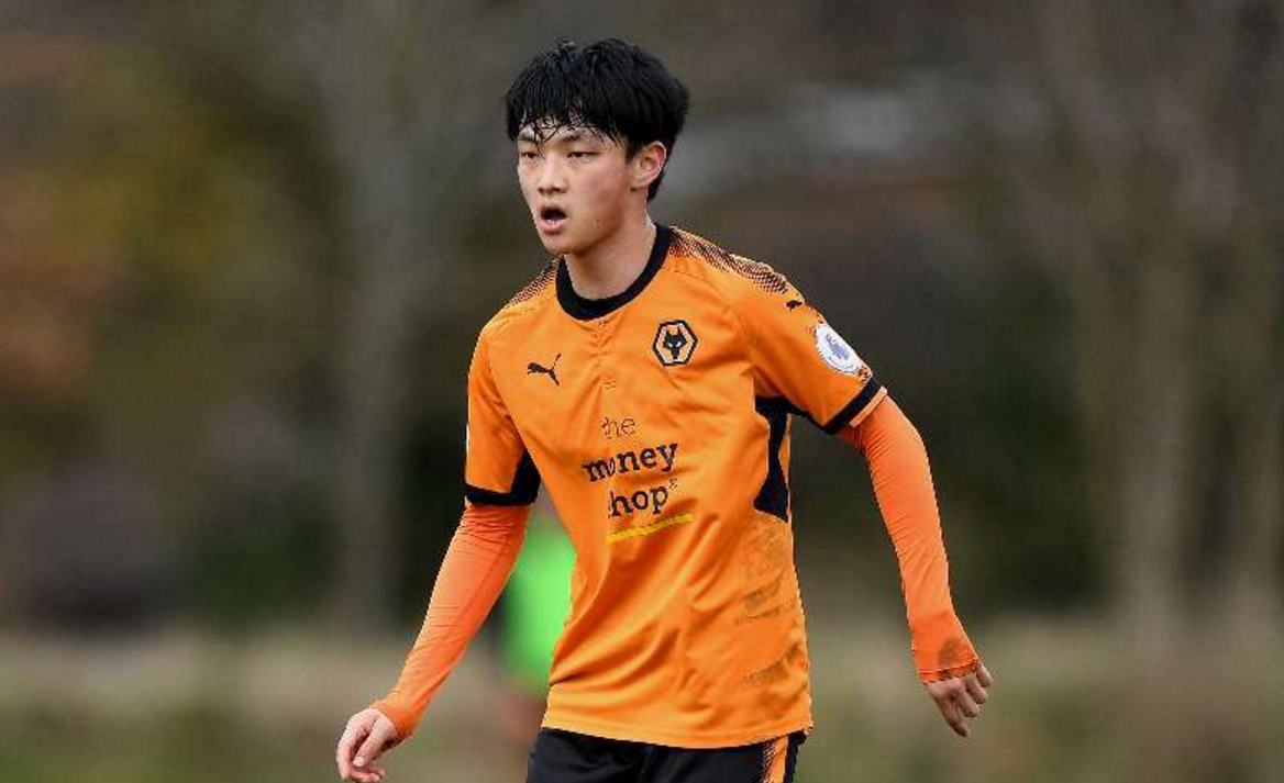 符合归化条件 两次接近加盟中超_杨明阳