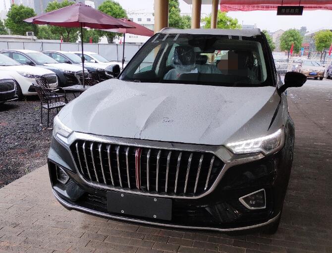 全新一汽红旗hs5提车落地22万空间不输途观性能看齐汉兰达