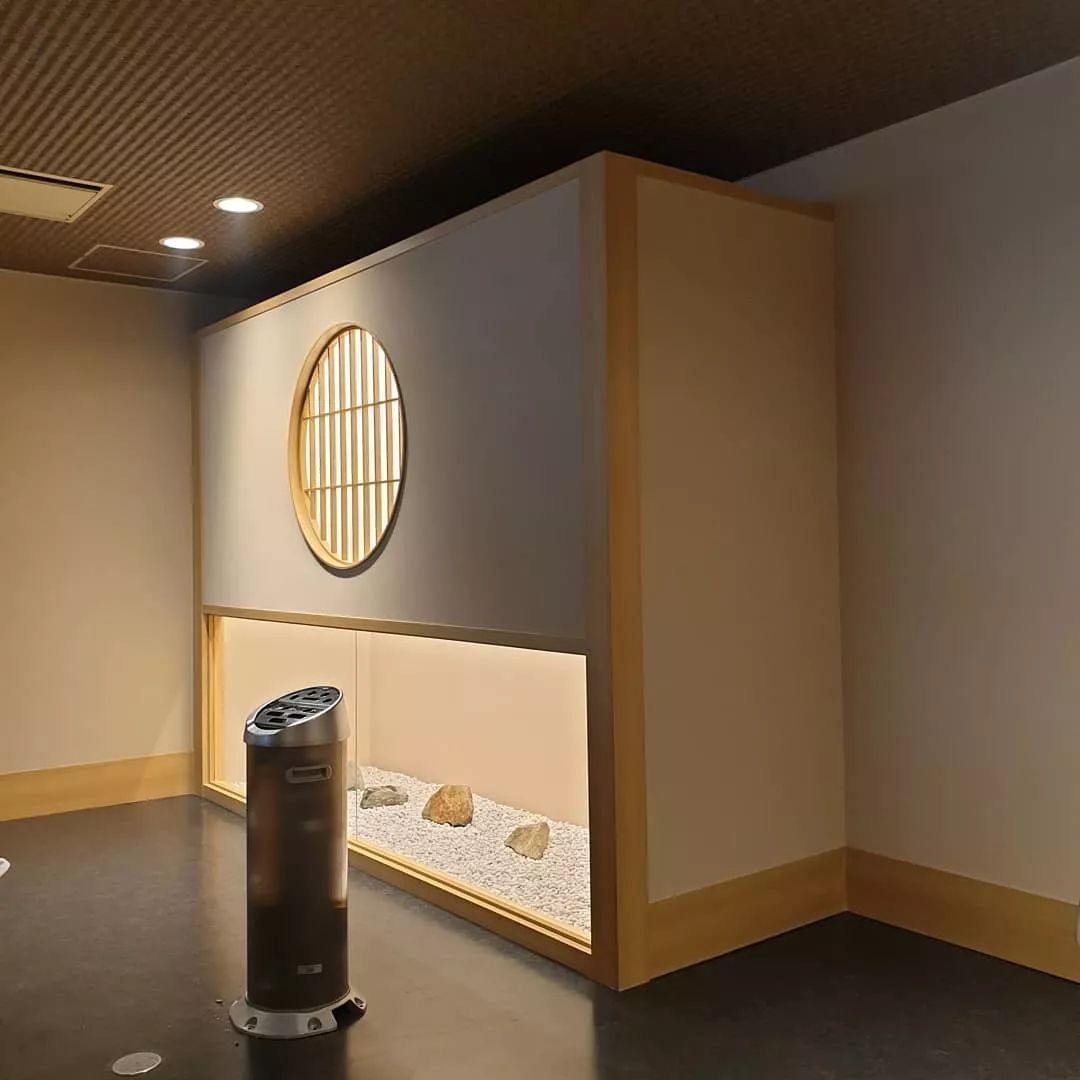 盘点那些惊艳了我们的吸烟区设计!_吸烟室