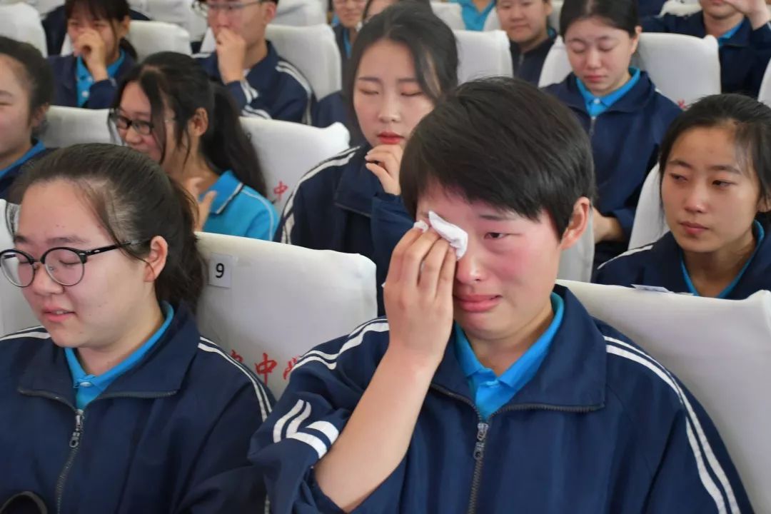 青春绽放梦想启航长岛中学高三毕业典礼