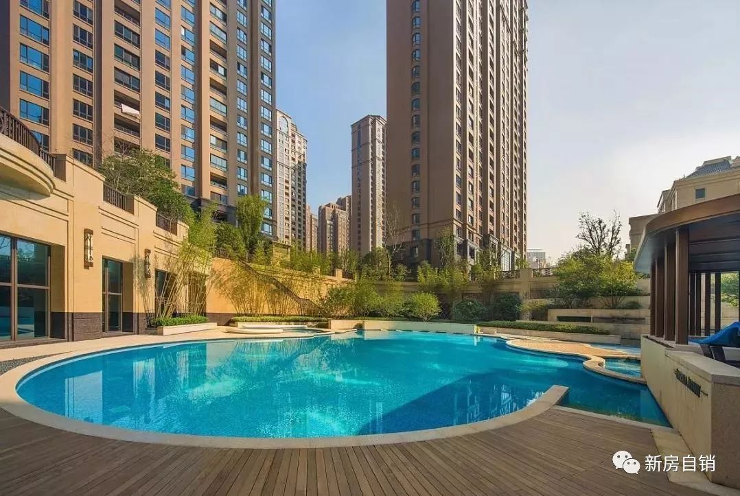 万科翡翠雅宾利叠墅开始认筹总价3300w起附一房一价表