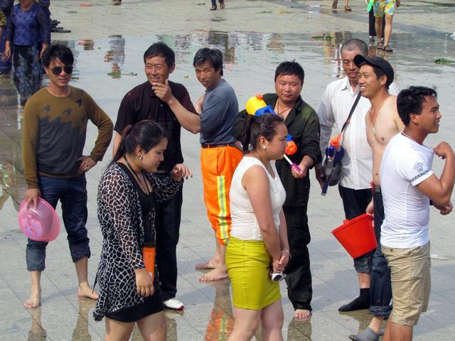 搞笑段子儿子对爸爸说爸我已经长大了我想自己出去闯