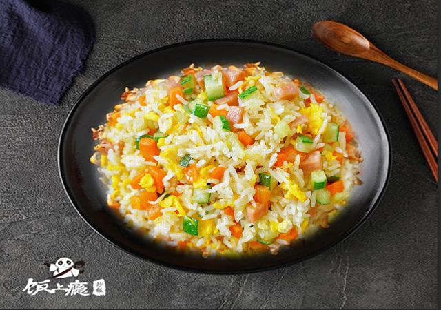 裂推荐:巨无霸炒饭墙裂推荐:香辣肥牛炒饭墙裂推荐:蟹排炒饭墙裂推荐