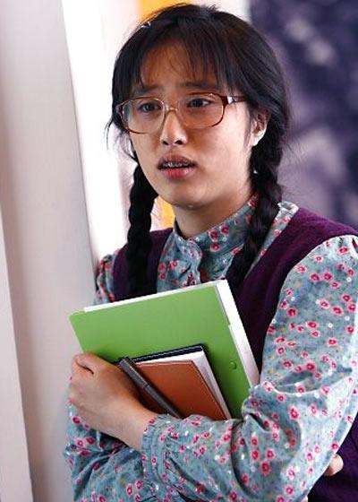 曾弃演《金陵十三钗》,后事业受阻26岁退圈结婚_李欣汝