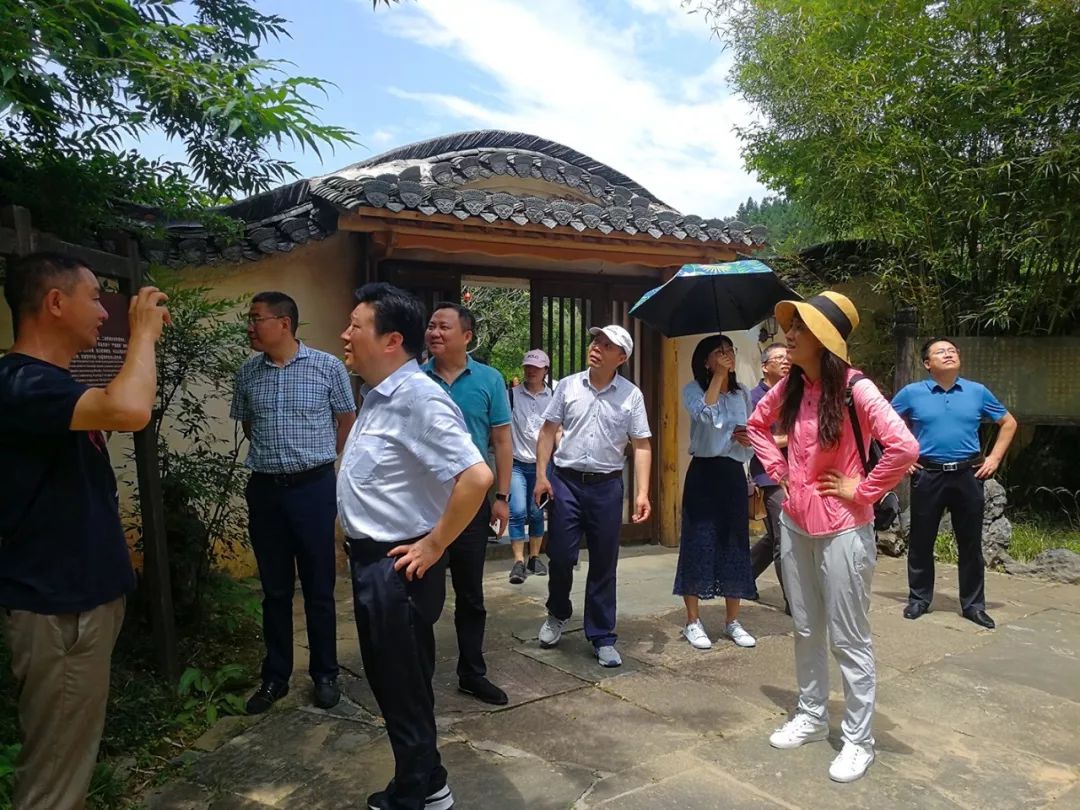 上饶市环保局局长程文,副局长应鹏飞,婺源国家乡村旅游度假实验区