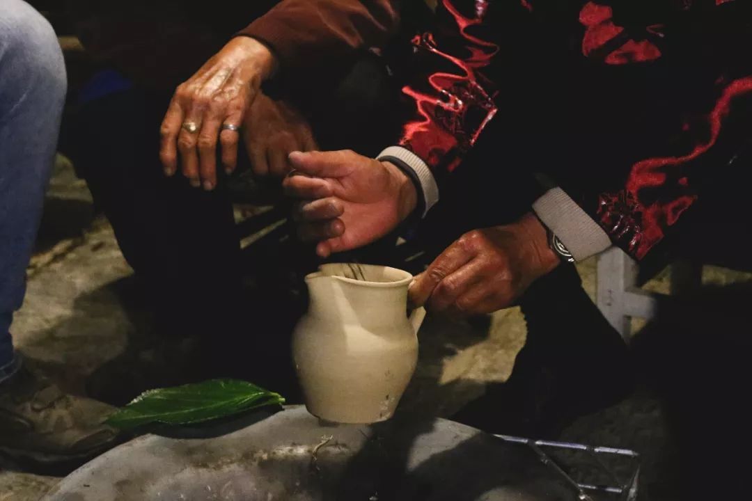 白族烤茶,白族烤茶的图片_大山谷图库